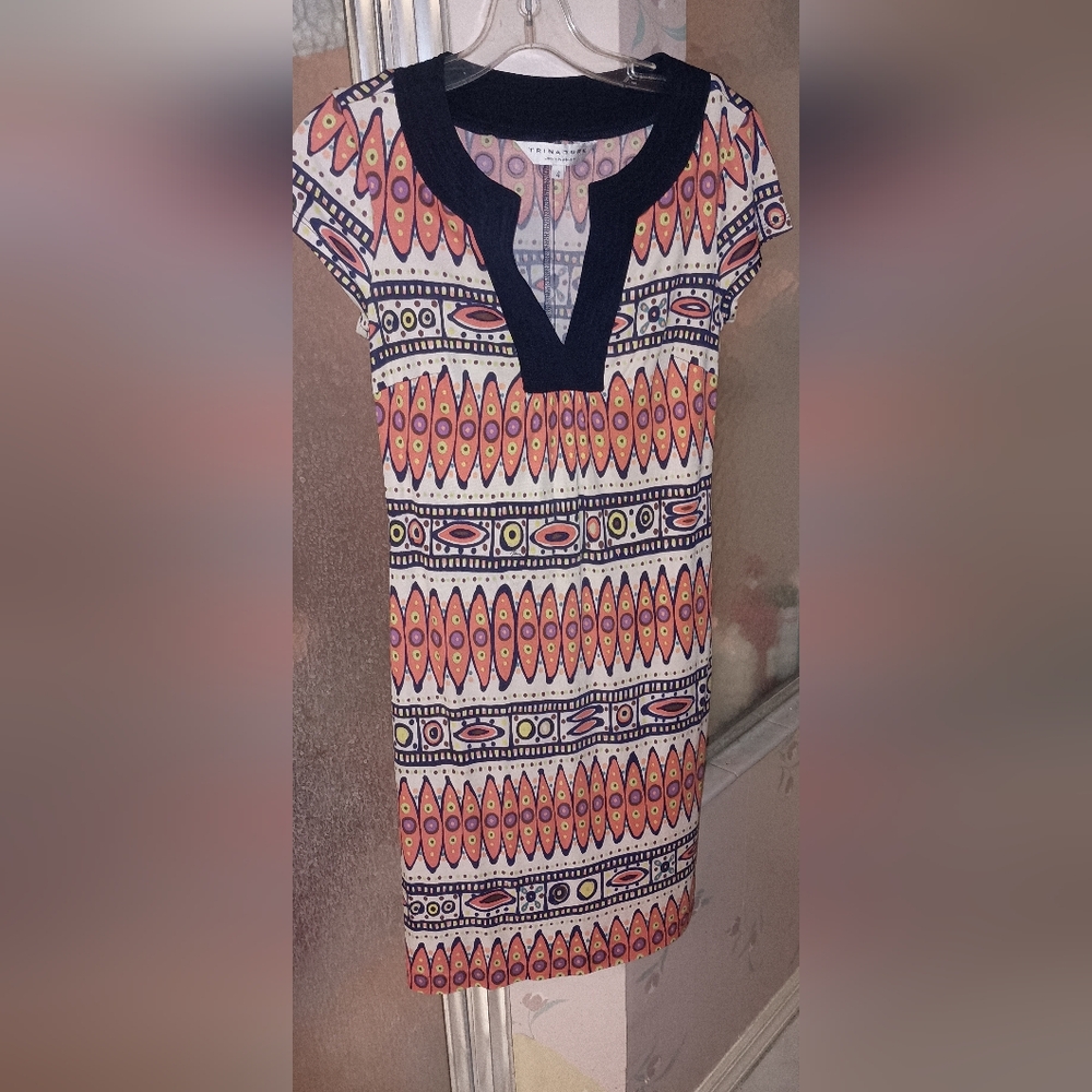 Trina Turk Knit Dress Surfboard abstract pattern Size 4